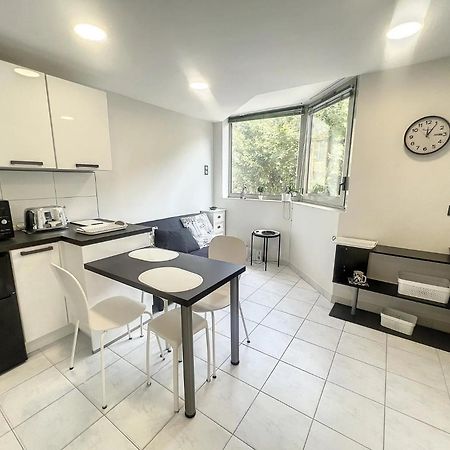 Appartement 2P Avec Piscine A 150 M Plage Proche Palais คานส์ ภายนอก รูปภาพ